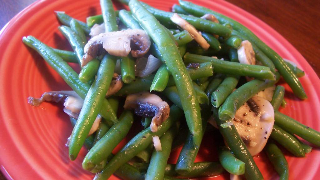 Sautéed Green Beans With Mushrooms and Onion Recipe