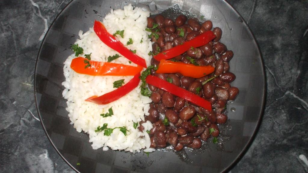 Spanish Cristianos Y Moros ( Beans and Rice Sidedish) Recipe - Food.com