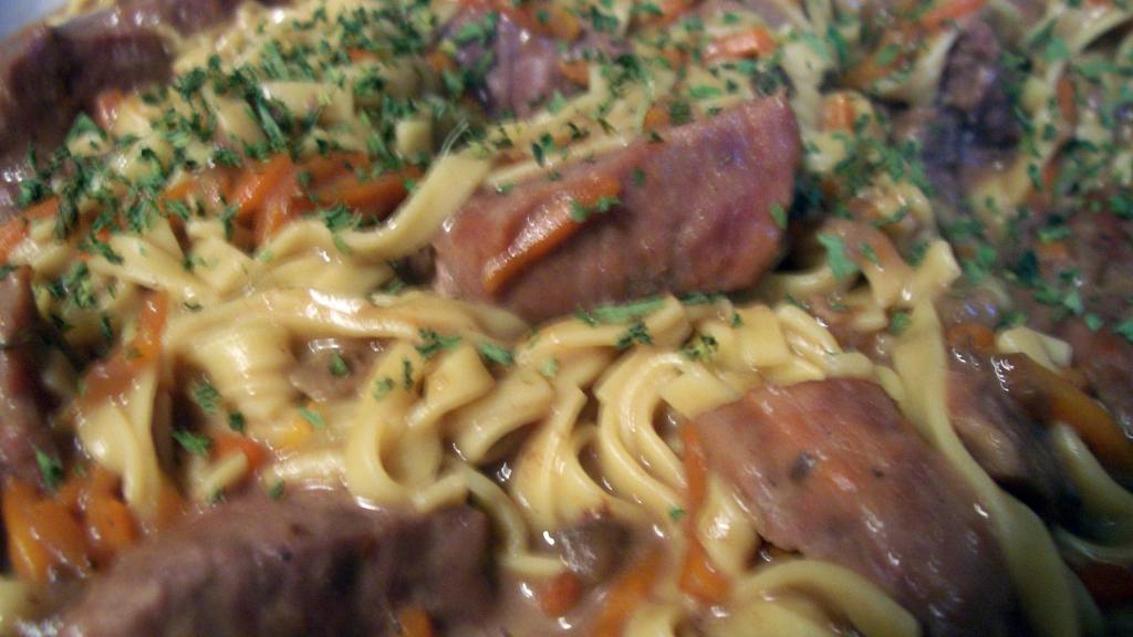 Easy Beef and Noodles Casserole... Recipe
