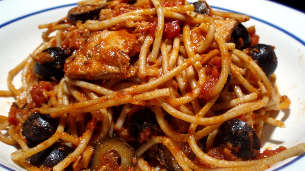 Spaghetti With Italian Tuna & Capers Recipe