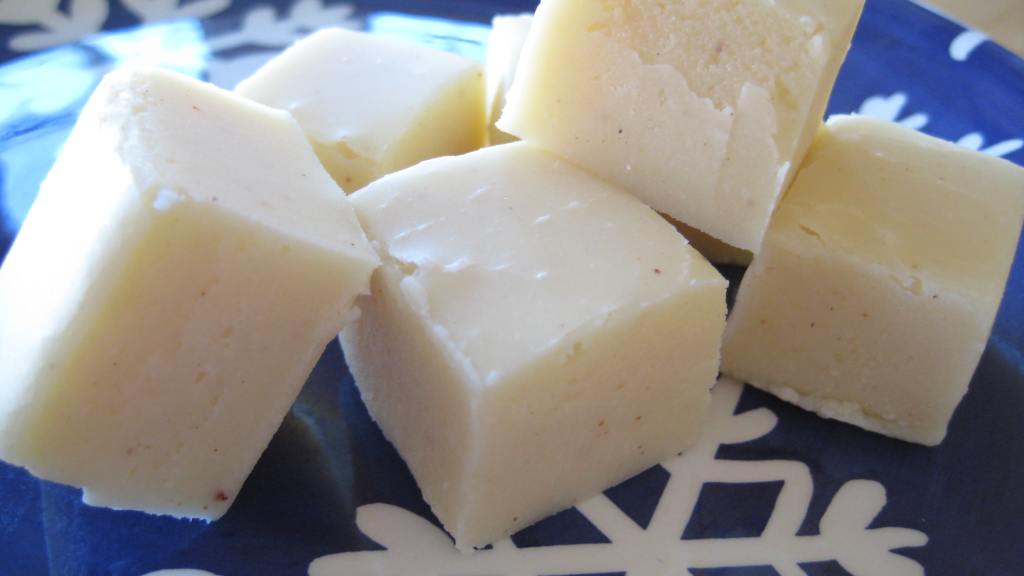 White Chocolate Eggnog Fudge Recipe