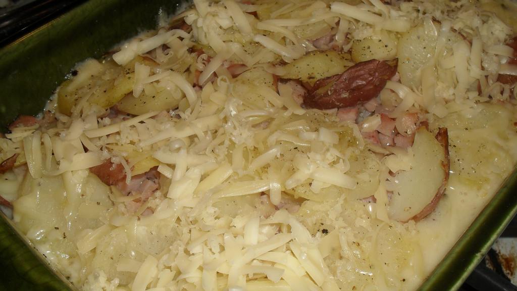 Saucy Ham And Potato Bake