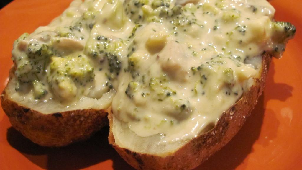 Broccoli and Cheese Topped Potatoes Recipe
