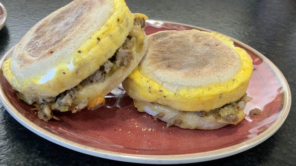 English Muffins With Eggs, Cheese and Ham Recipe - Food.com