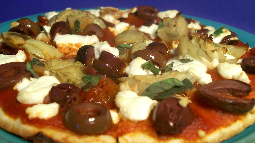 Artichoke, Olive and Goat's Cheese Pizza Recipe