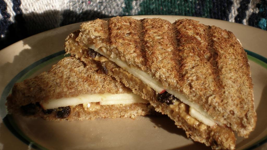 Deluxe Peanut Butter & Honey Sandwich Recipe