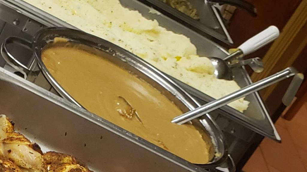 Kittencal's Creamy Chicken Gravy created by ervingniema1975