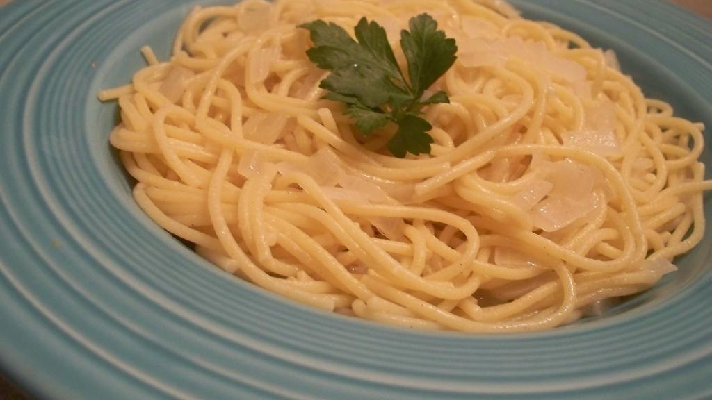 Onion Spaghetti created by Parsley