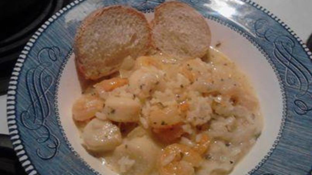 Easy Shrimp and Scallop in White Wine Sauce Recipe