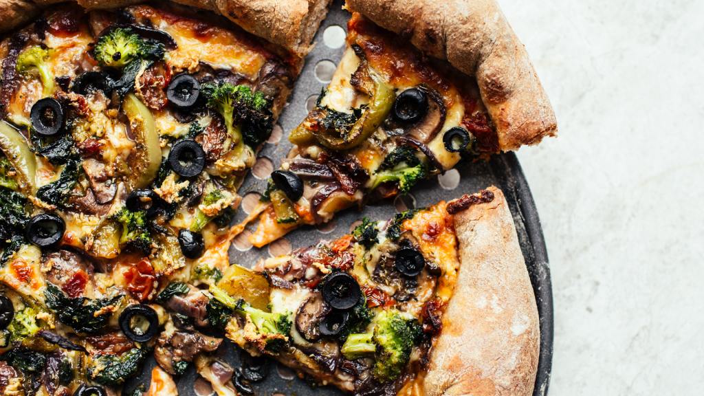 Gourmet Cruisers' Vegetarian Pizza created by Izy Hossack