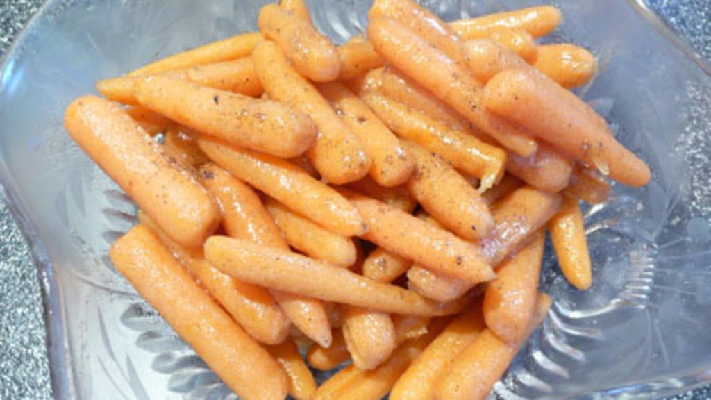 HoneyCardamom Glazed Carrots Recipe