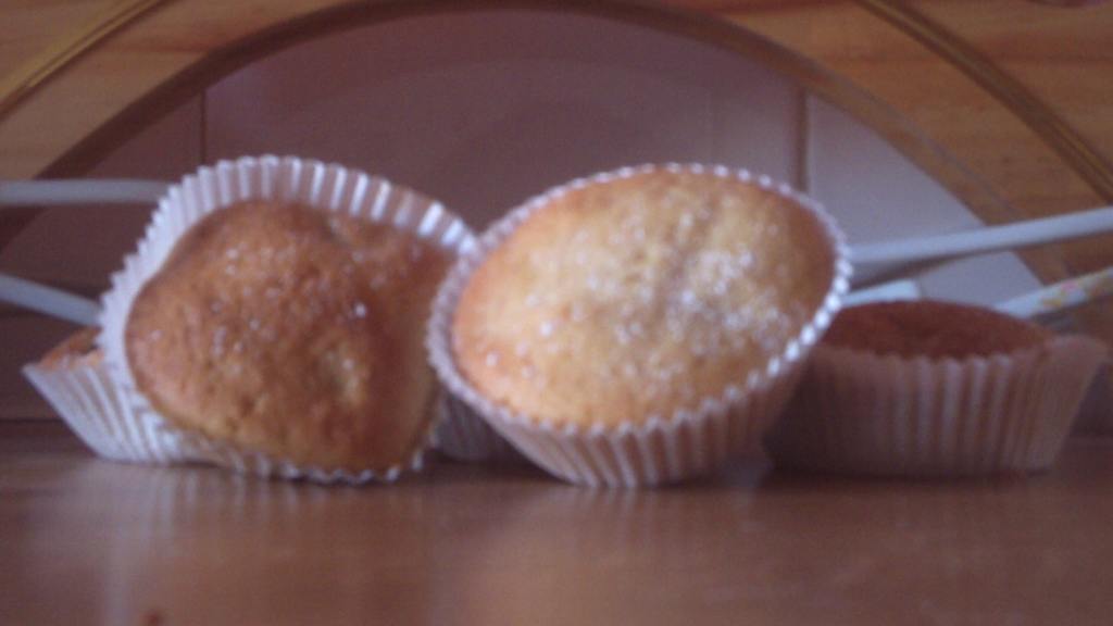 Reduced Sugar Blueberry Muffins created by tinsel