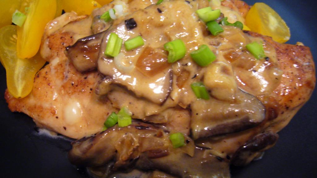 Chicken Breasts With Mushrooms, Swiss Cheese and White Wine created by cookiedog