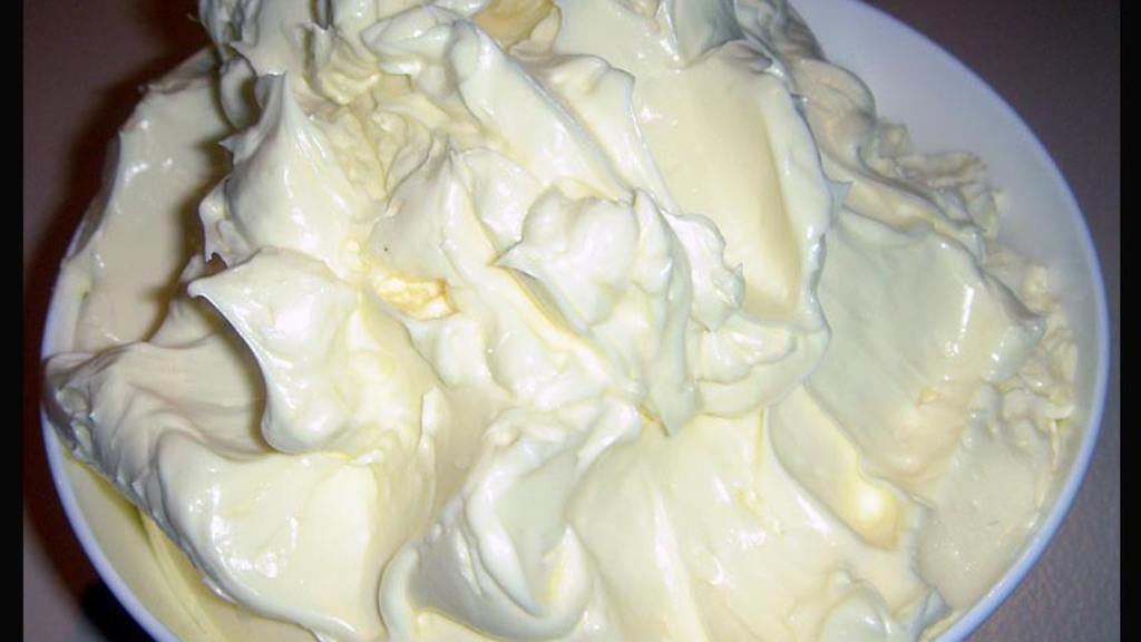 Glen's Creamy Cake Filling  (Mock Cream) created by Ninna