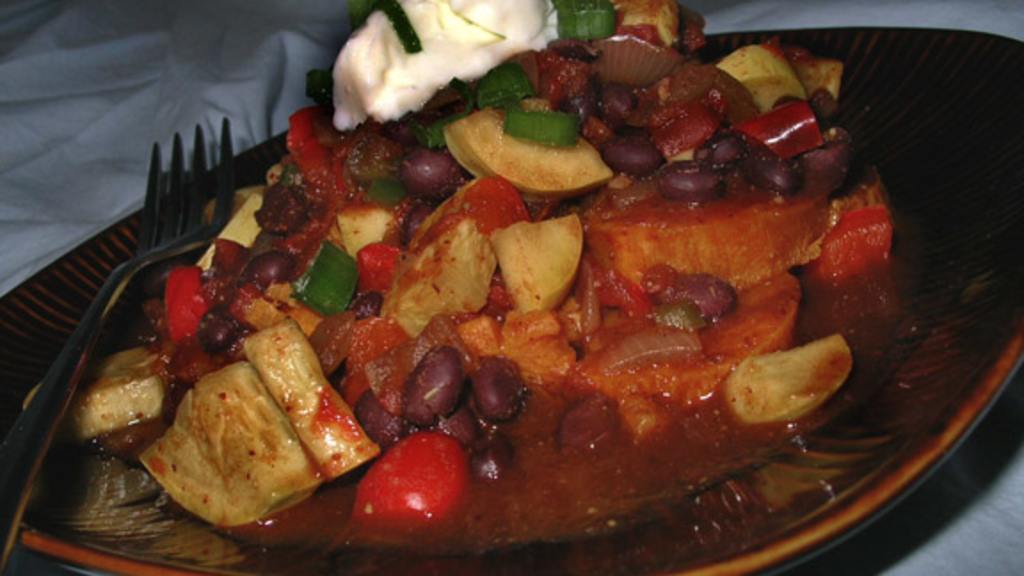 Black Bean Chili over Sweet Potatoes created by justcallmetoni