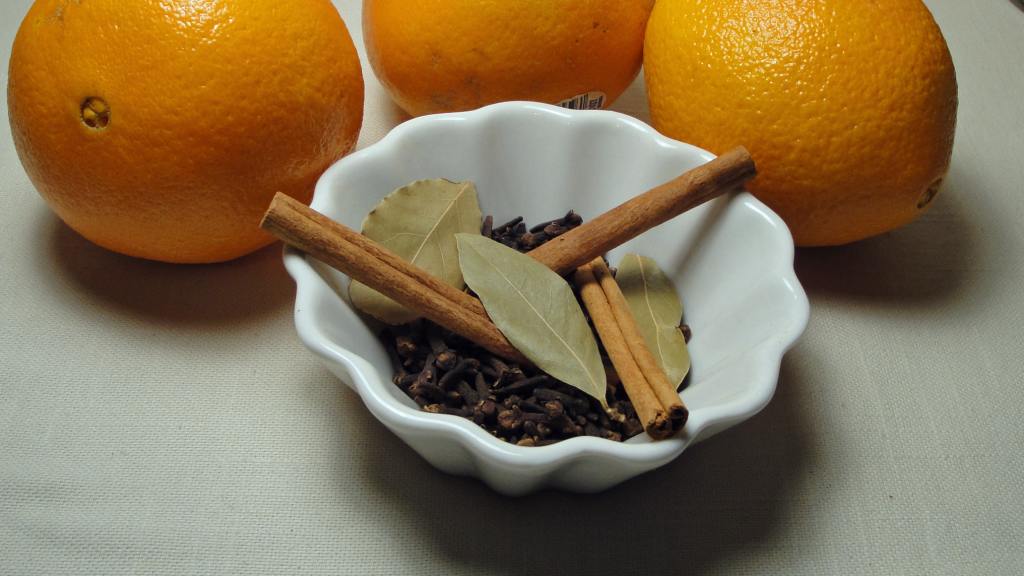 Christmas Simmering Potpourri Recipe