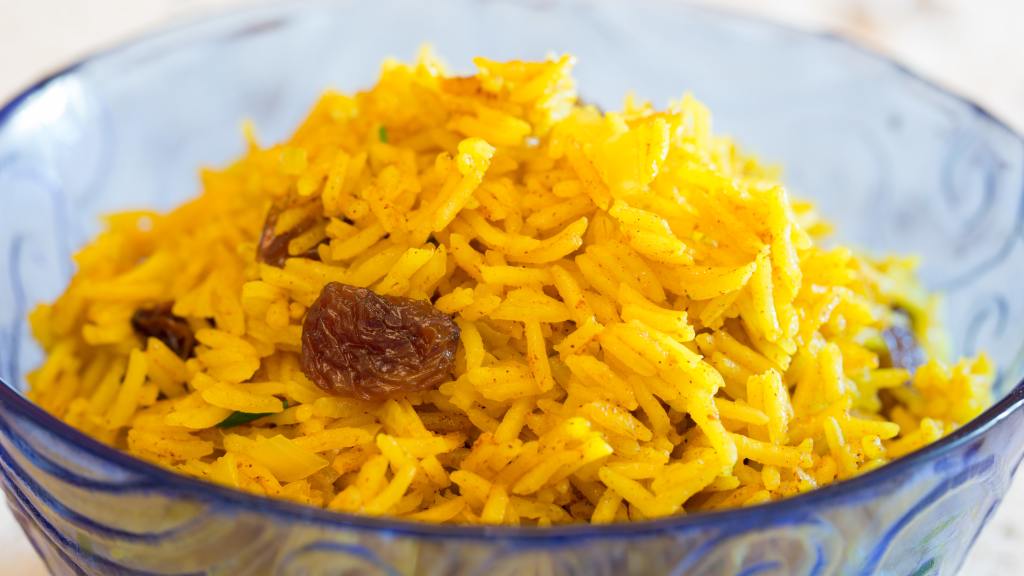 Rice Pilaf With Cinnamon and Golden Raisins Recipe