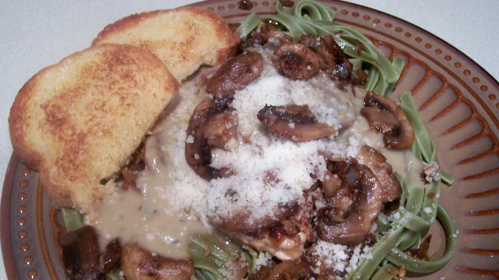 Chicken Breasts With Creamy Mushroom Sauce created by lazyme