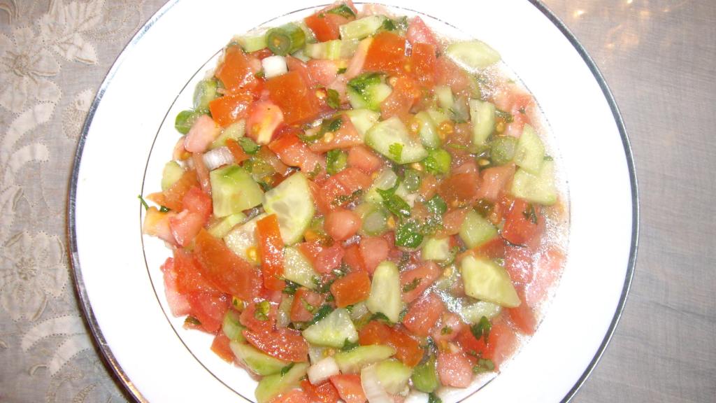 Tomato Salad (Arabic Salad) Recipe