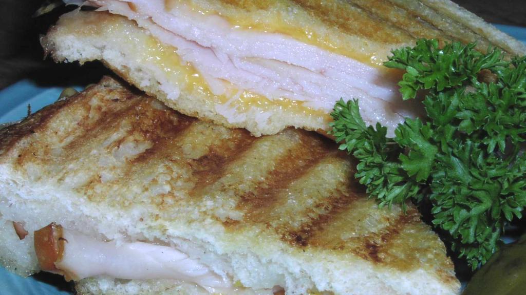 Hot Turkey and Cheddar Cheese Sandwiches Recipe
