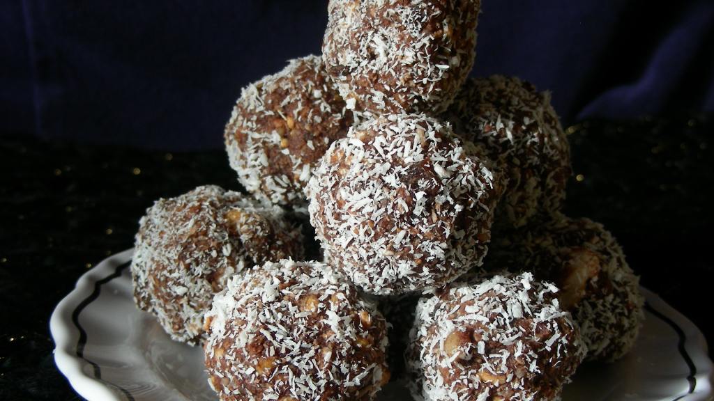 Kiwidutch's Rum Balls, Sultanas, Nuts, No Condensed Milk, Not Recipe