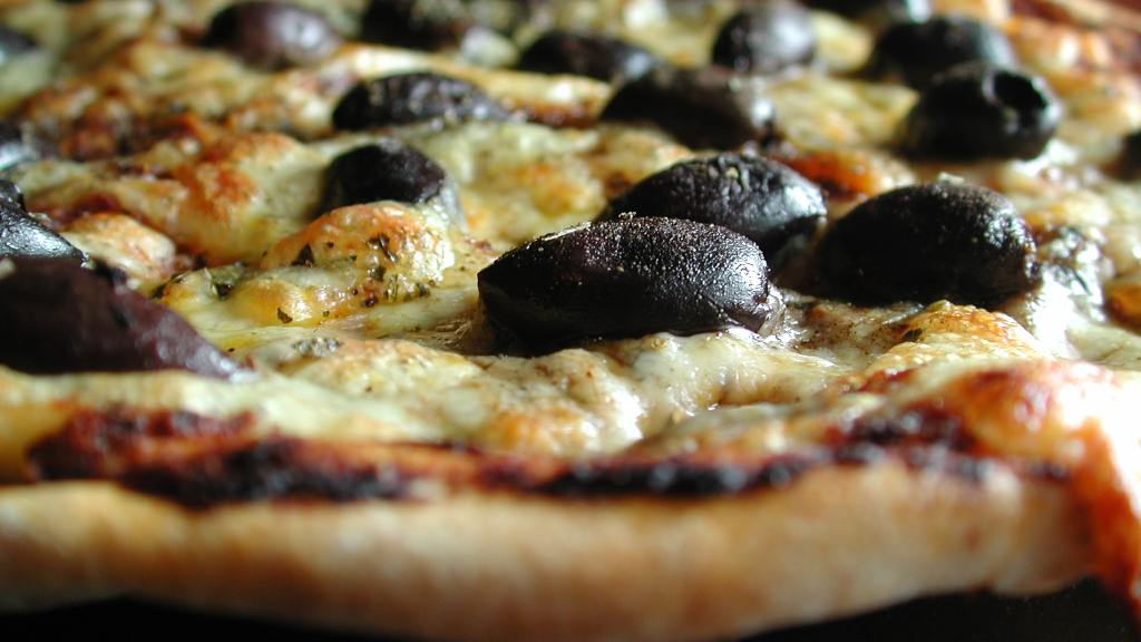 Lebanese Olive Pizza created by Chef floWer
