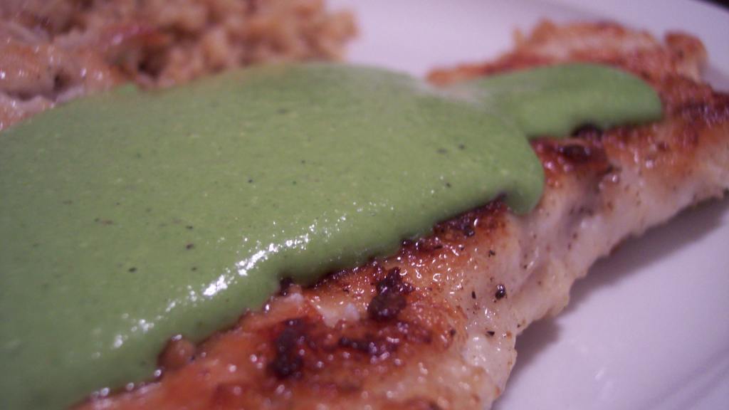Grilled Chicken With Spinach and Pine Nut Pesto created by jrusk