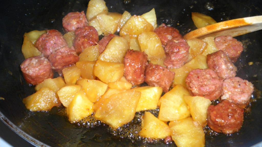 Smoked Sausage and Apples created by Bergy