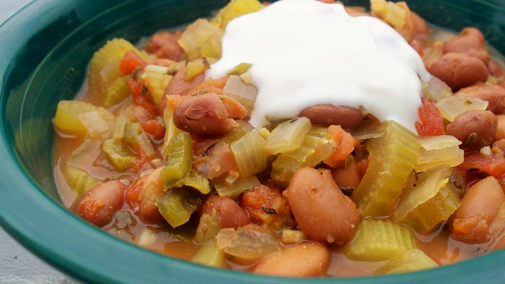 Spicy Crock Pot Pinto Bean Chili Recipe
