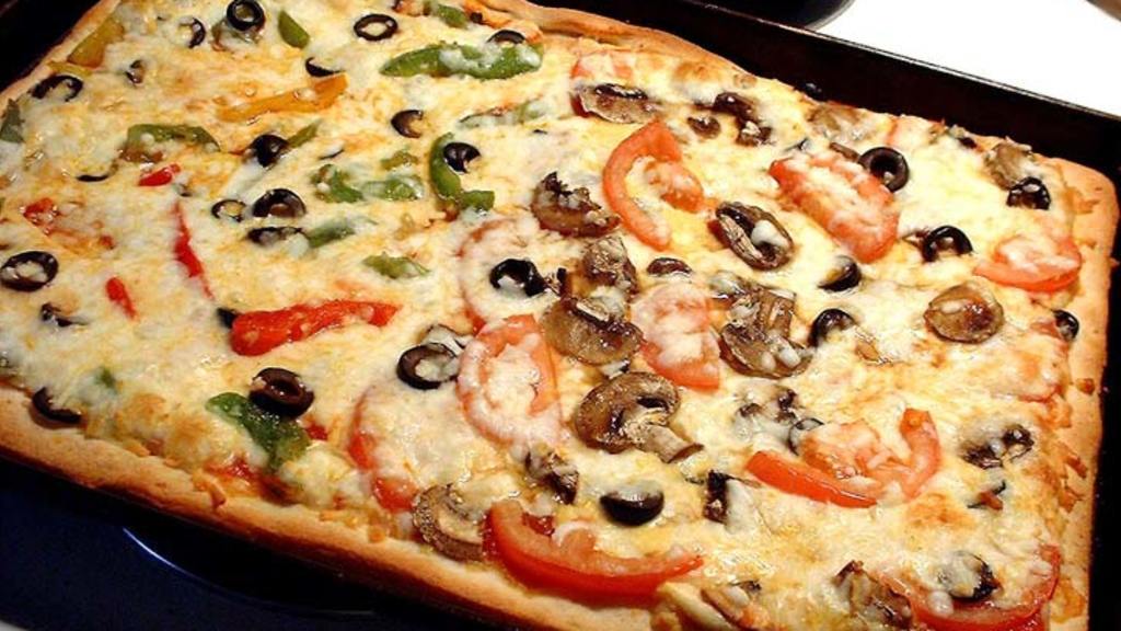 Friday Night Veggie Pizza created by VickyJ