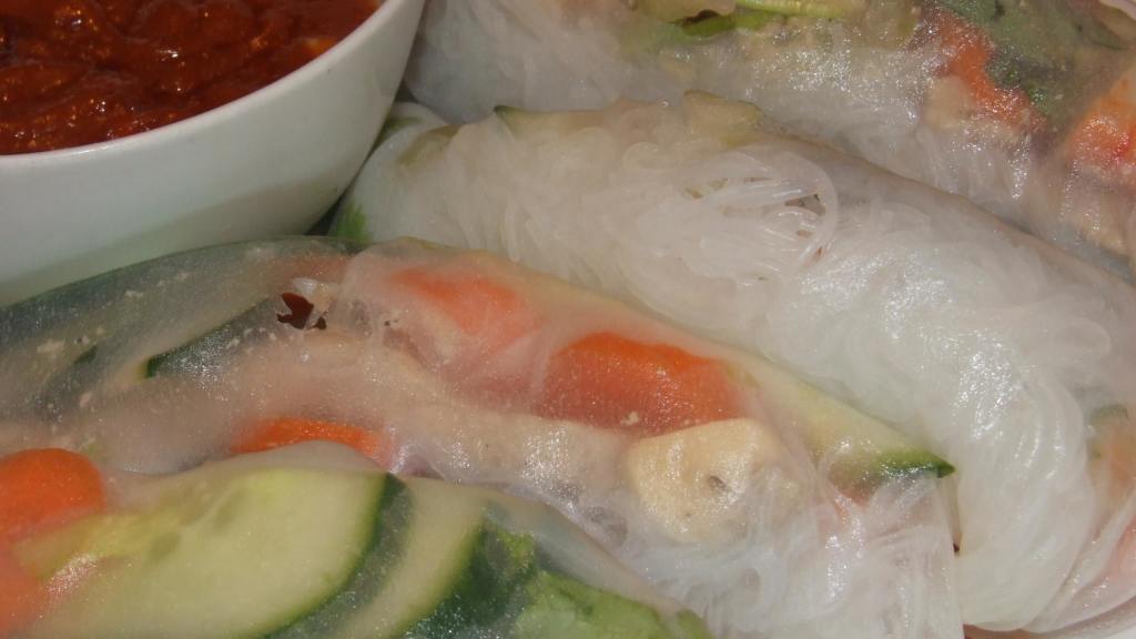Pork and Shrimp Spring Roll (Goi Cuon) With Peanut Sauce (Nuoc L Recipe