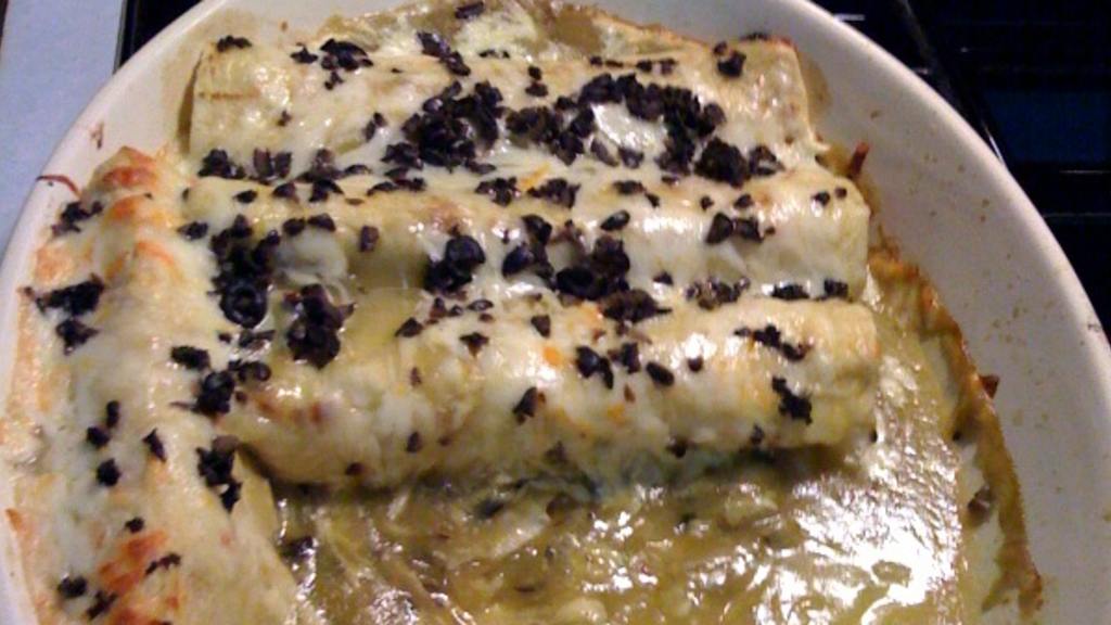 Chicken Chile Verde Enchiladas created by rothiii