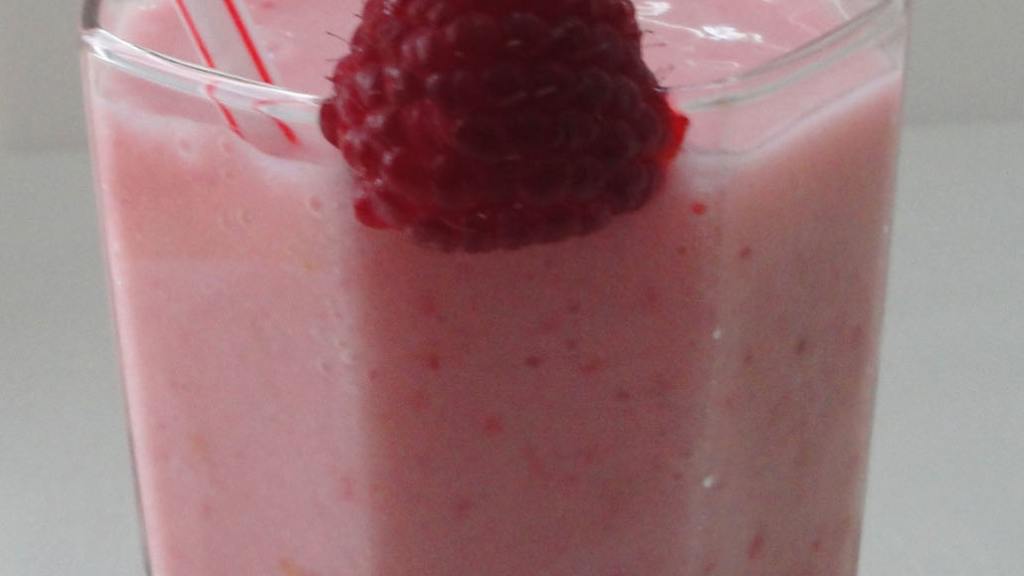 Raspberry Banana Yogurt Smoothie Recipe Food
