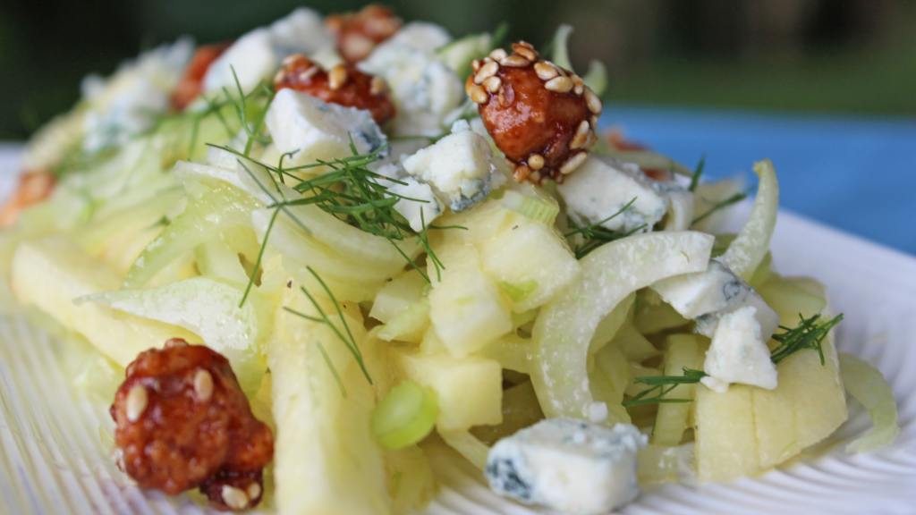 Fennel and Apple Salad With Blue Cheese and Pecans Recipe