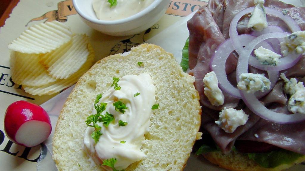 Roast Beef and Blue Cheese Sandwich Recipe