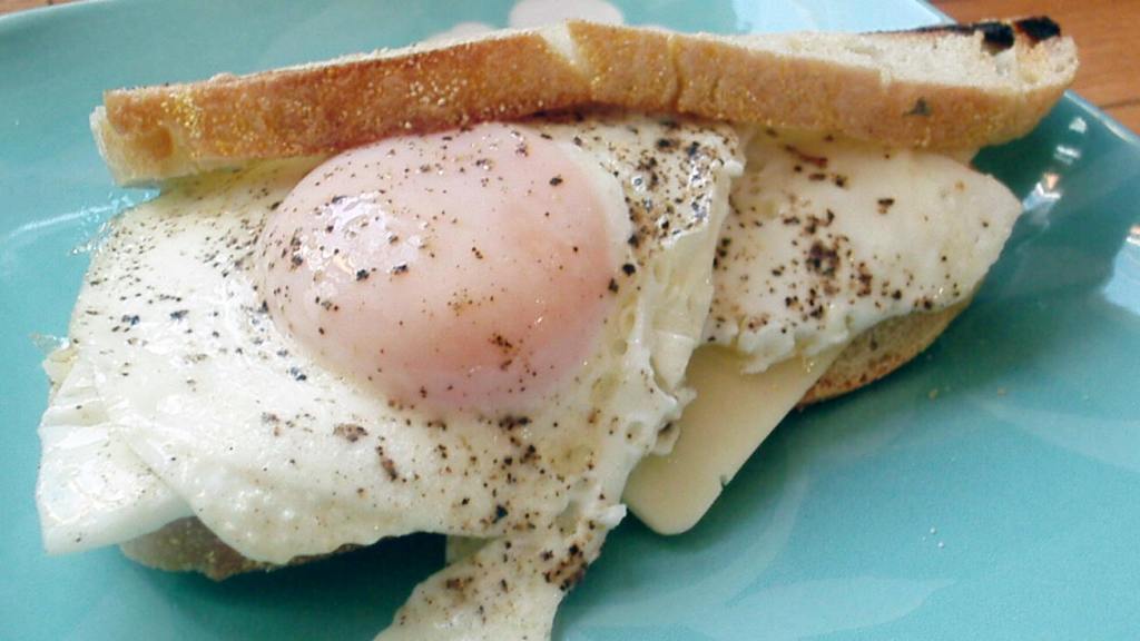 Toasted SunnySide up Egg and Cheese Sandwiches Recipe