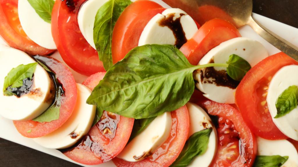 Tomato Basil Salad With Balsamic Dressing Recipe - Food.com