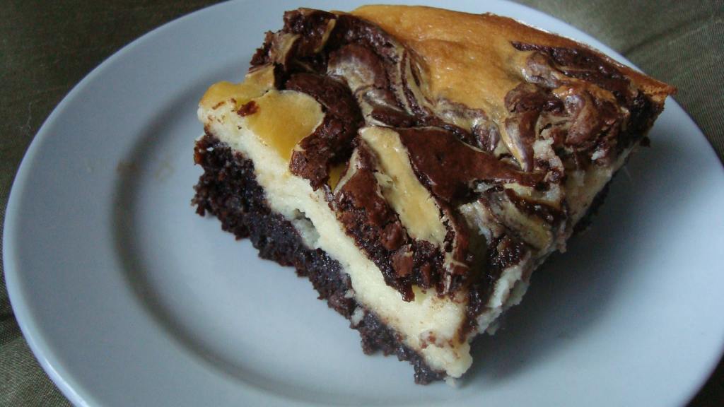 Brownie Swirl Cheesecake created by buttercreambarbie