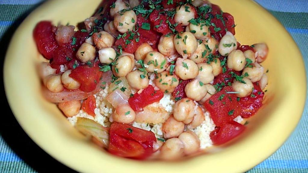 Stewed Tomatoes and Garbanzo Beans created by dicentra