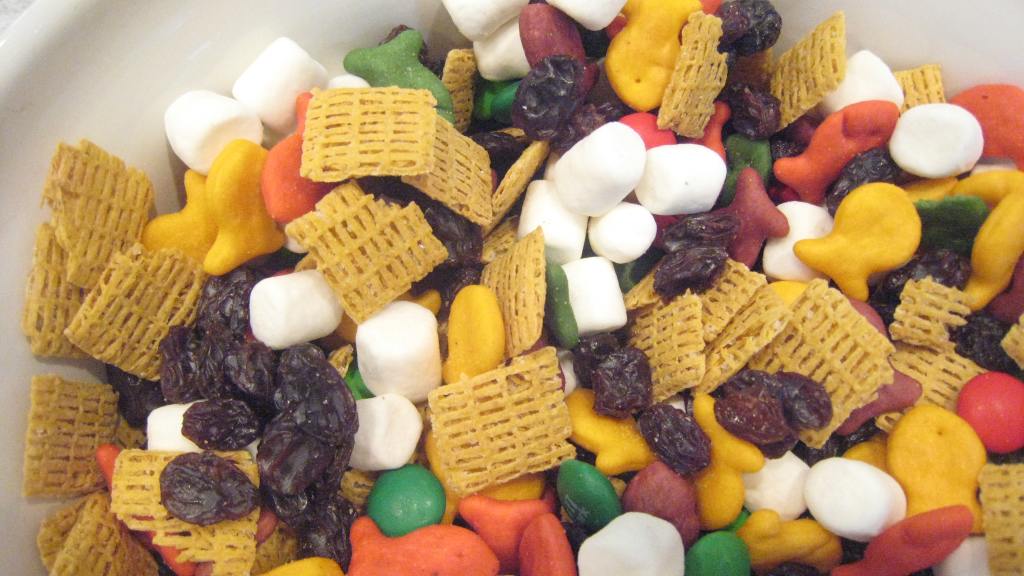 Kids Snack Mix created by Liza at Food.com