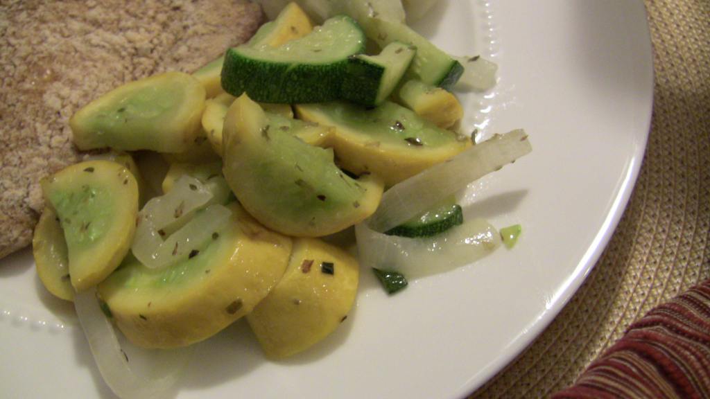 Sauteed Yellow Squash with onion (for 1 or 2) created by Roswells Test Kitch