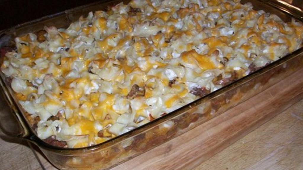 Bird's Creamy Egg Noodle and Beef Casserole Recipe