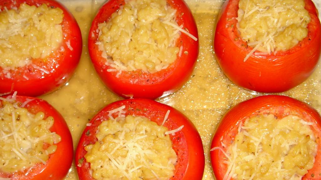 Baked Tomatoes Stuffed With Orzo created by Hadice