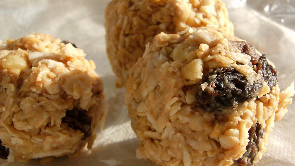 No Bake Granola Balls Recipe