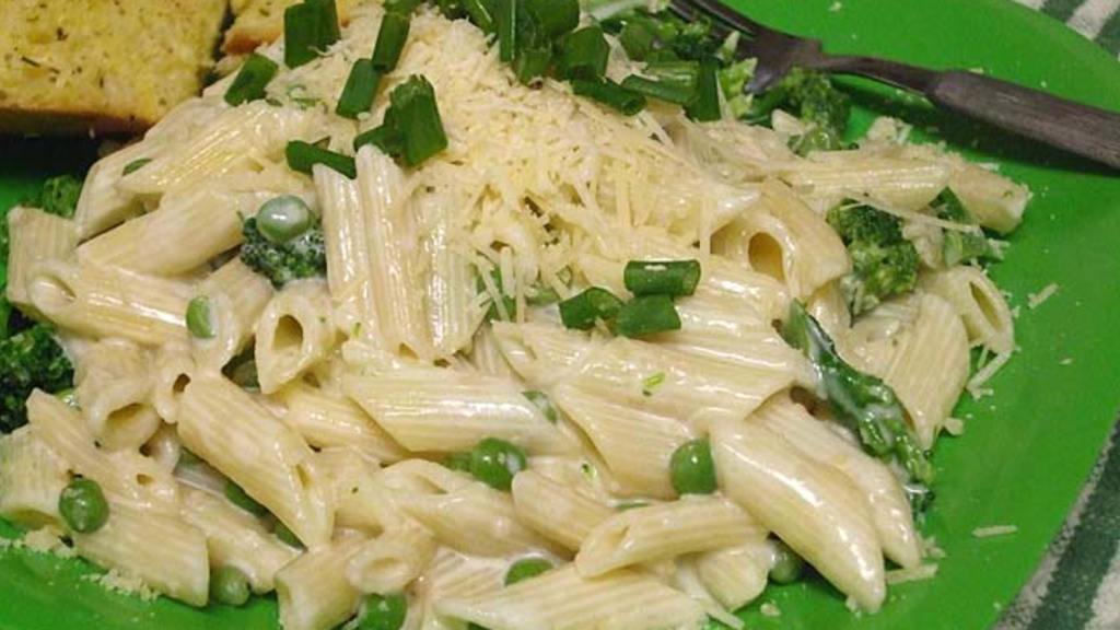 Easy Microwave Creamy Alfredo Sauce Recipe