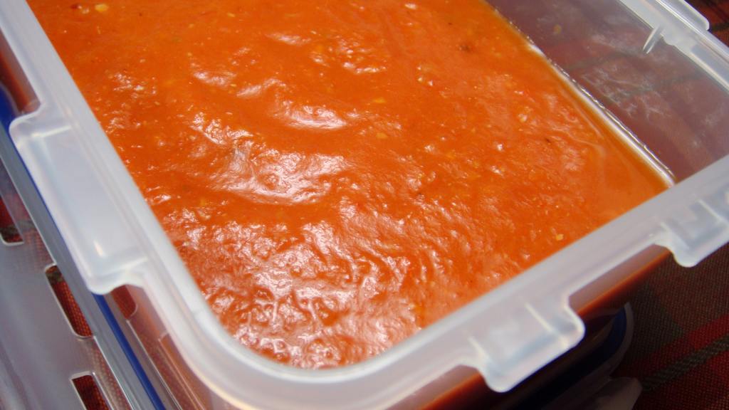 Smooth roasted red pepper and tomato sauce served over penne pasta.