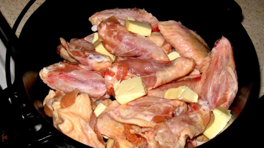 Dutch Oven Hot Peglegs and Wings (Chicken) Recipe