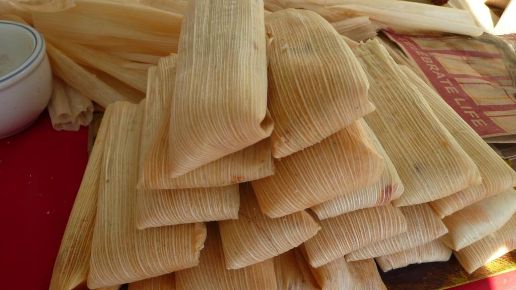 Tamales De Pollo Con Chile Verde- Green Chile Chicken Tamales created by cookiedog