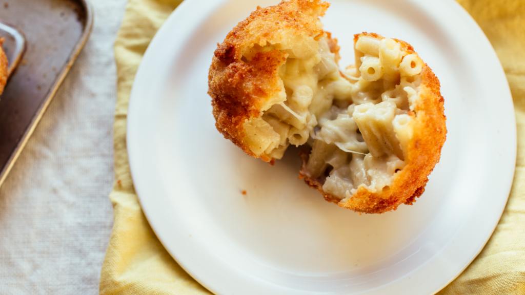 Fried Macaroni and Cheese Balls Recipe