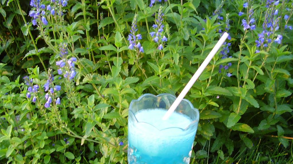 Frosty Cocktail Recipe Food